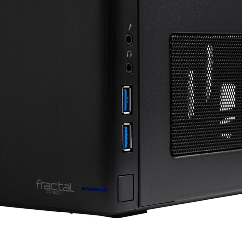 Fractal Design NODE 304 2 - USB 3.0 (Internal 3.0 to 2.0 adapter included)1 - 3.5mm audio in (microphone)1 - 3.5mm audio out (he Fractal Design NODE 304 2 - USB 3.0 (Internal 3.0 to 2.0 adapter included)1 - 3.5mm audio in (microphone)1 - 3.5mm audio out (he