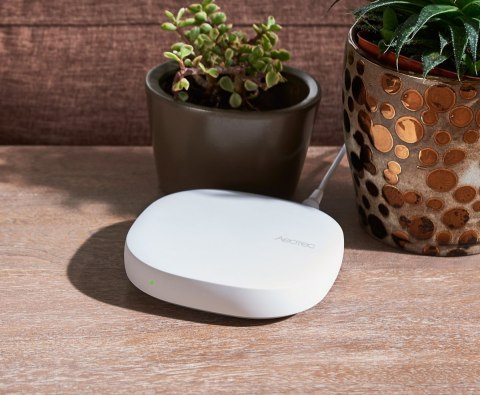 Aeotec Smart Home Hub - Works as a SmartThings Hub, EU, Z-Wave, Zigbee 3.0, WiFi