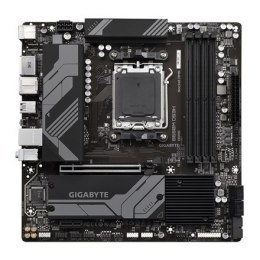 Gigabyte B650M DS3H 1.0 M/B Processor family AMD, Processor socket AM5, DDR5 DIMM, Memory slots 4, Supported hard disk drive int